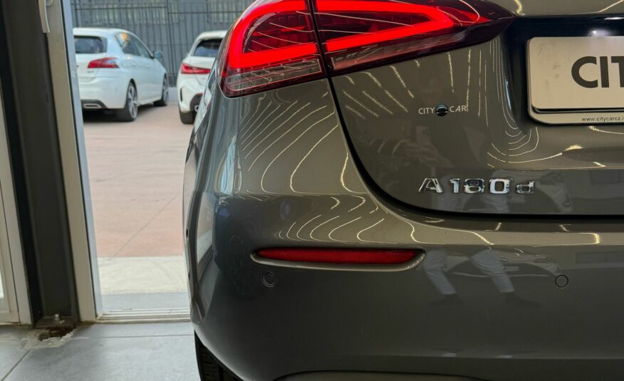 MERCEDES-BENZ A180d AUTOMATIC “SPORT” 116 CV