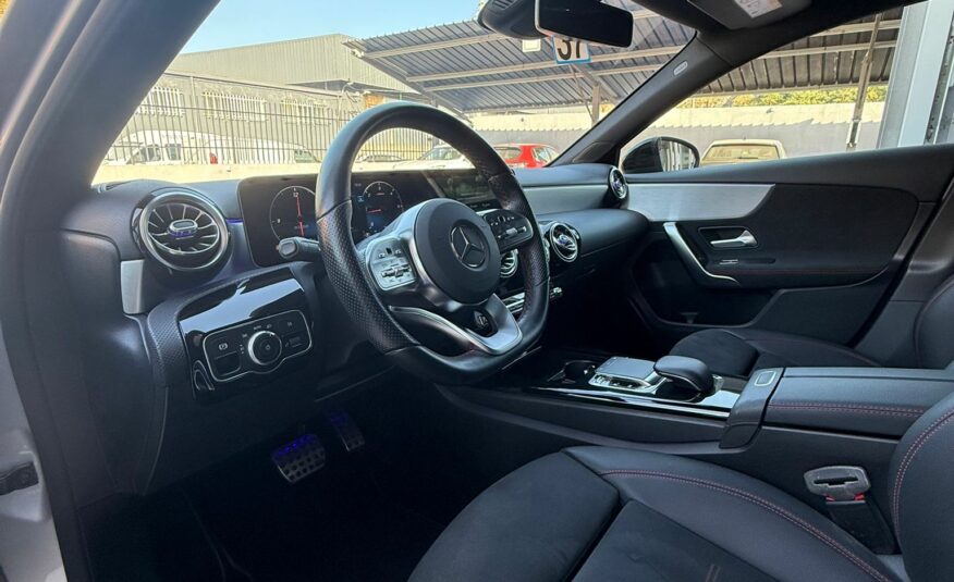 MERCEDES-BENZ A180d SEDAN AUTOMATIC PREMIUM 116 CV
