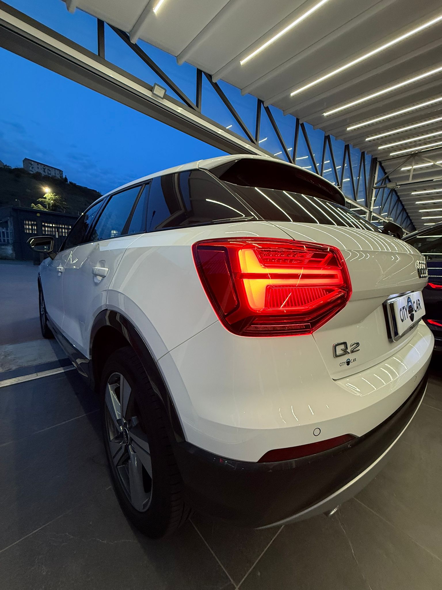 AUDI Q2 30 TFSI “BUSINESS ADVANCED” 116 CV