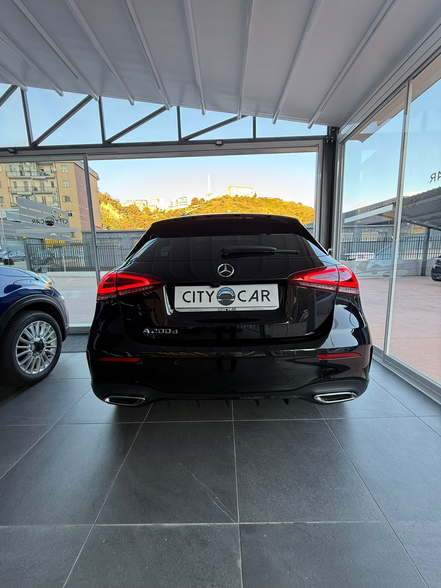 MERCEDES-BENZ A200d “PREMIUM” 150 CV