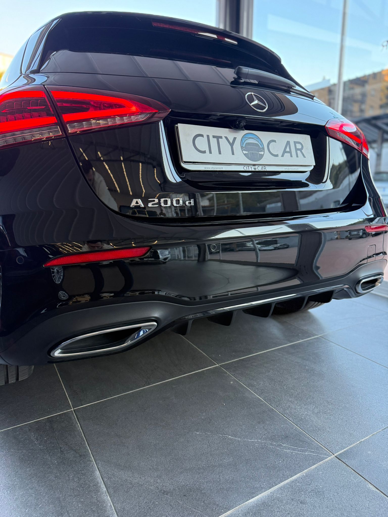 MERCEDES-BENZ A200d “PREMIUM” 150 CV