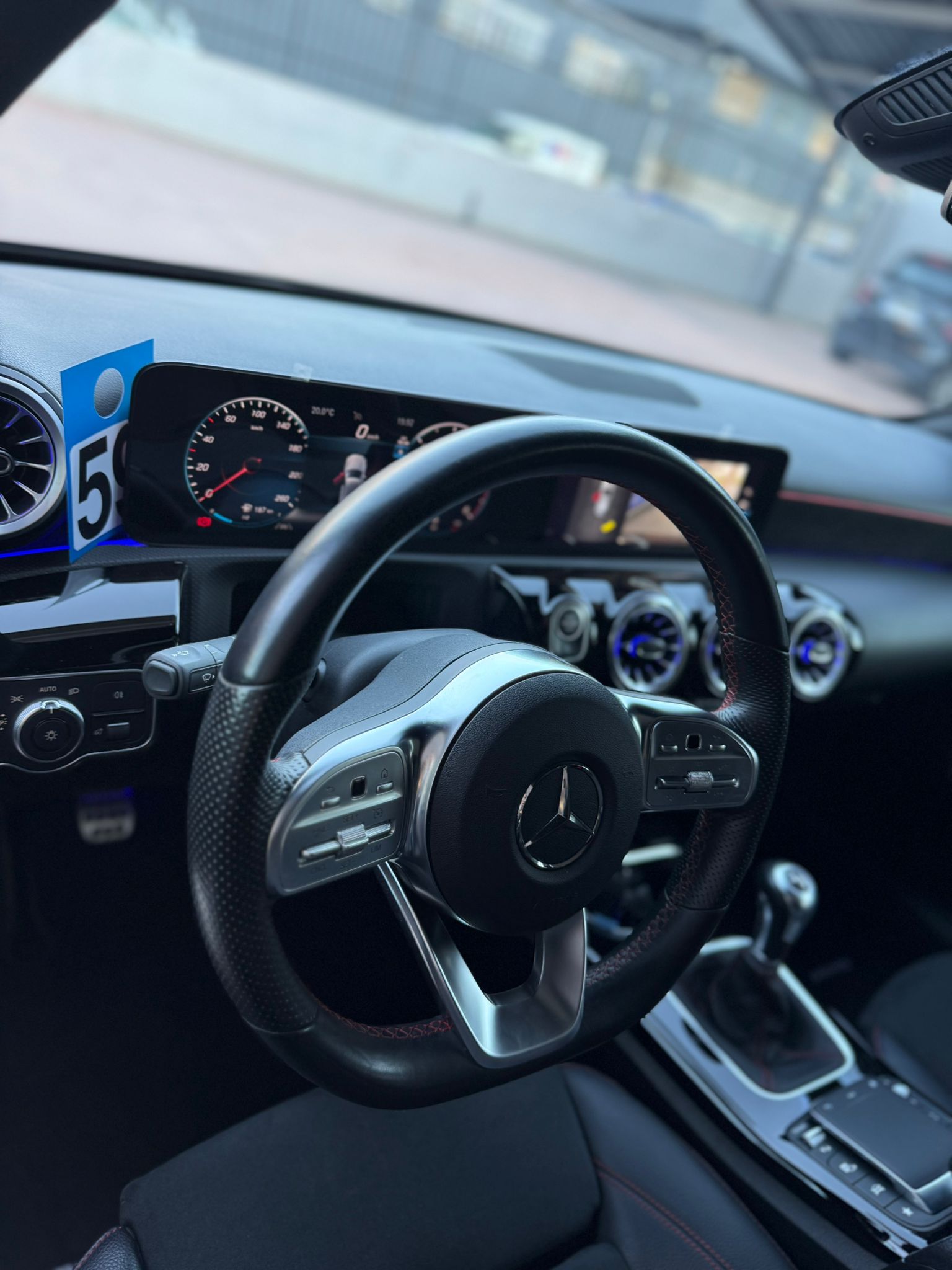 MERCEDES-BENZ A200d “PREMIUM” 150 CV