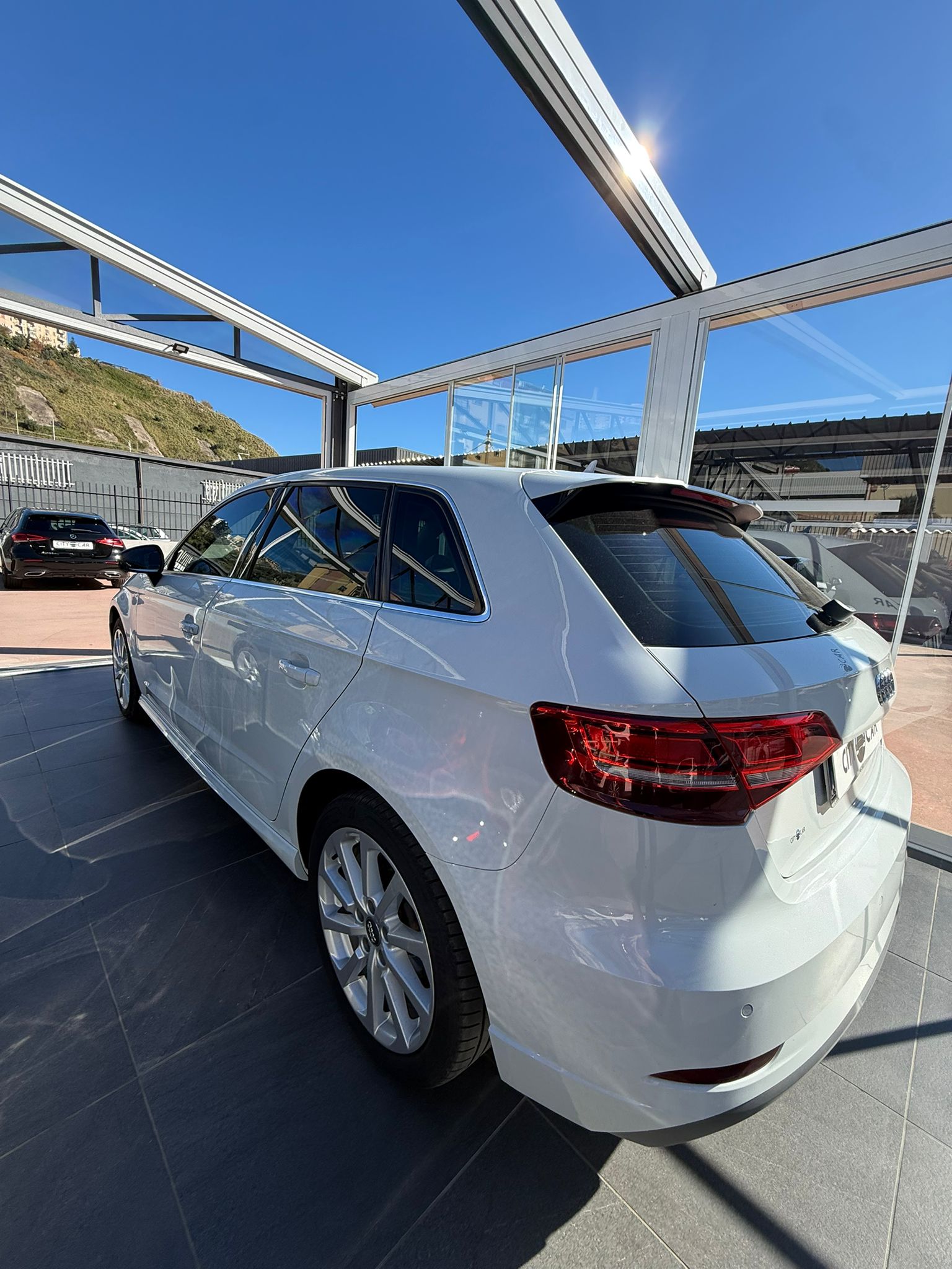 AUDI A3 1.6 TDI S-TRONIC S-LINE 116 CV