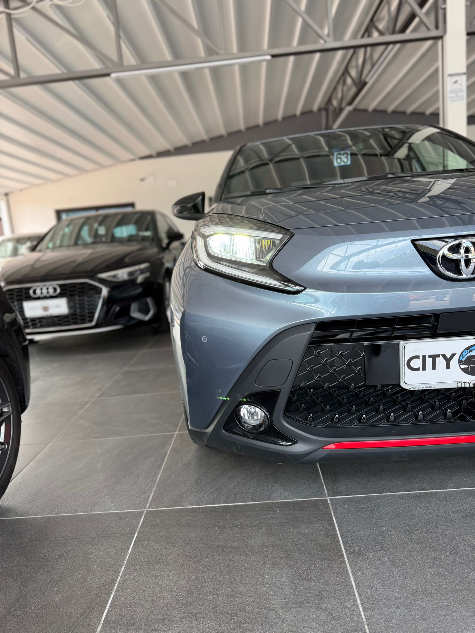 TOYOTA AYGO 1.0 VVT-i “UNDERCOVER” 72 CV