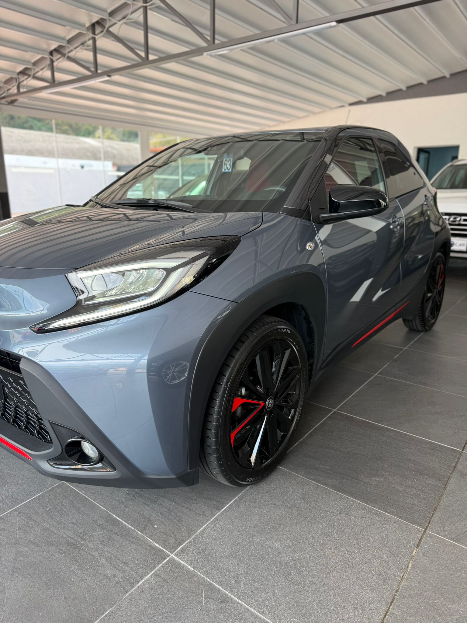 TOYOTA AYGO 1.0 VVT-i “UNDERCOVER” 72 CV