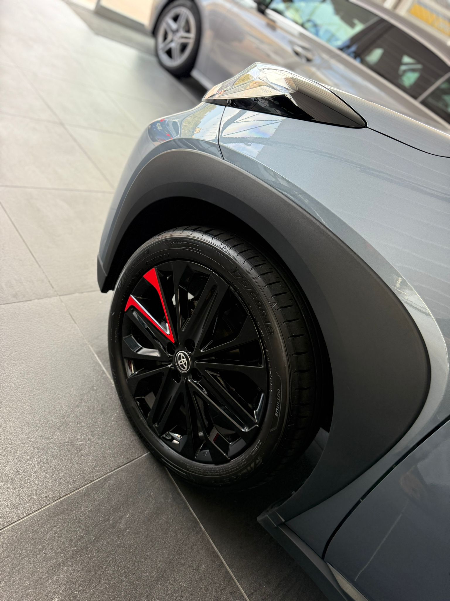 TOYOTA AYGO 1.0 VVT-i “UNDERCOVER” 72 CV