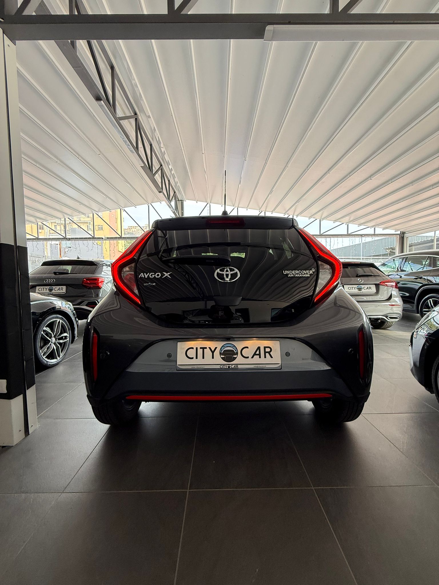 TOYOTA AYGO 1.0 VVT-i “UNDERCOVER” 72 CV