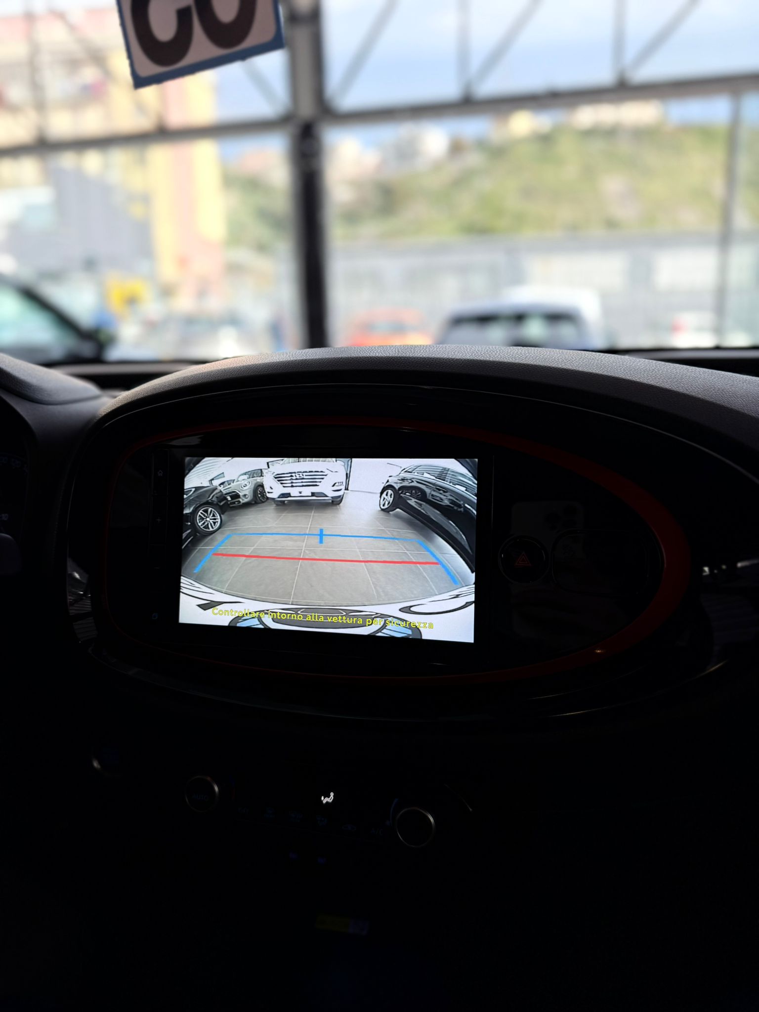 TOYOTA AYGO 1.0 VVT-i “UNDERCOVER” 72 CV