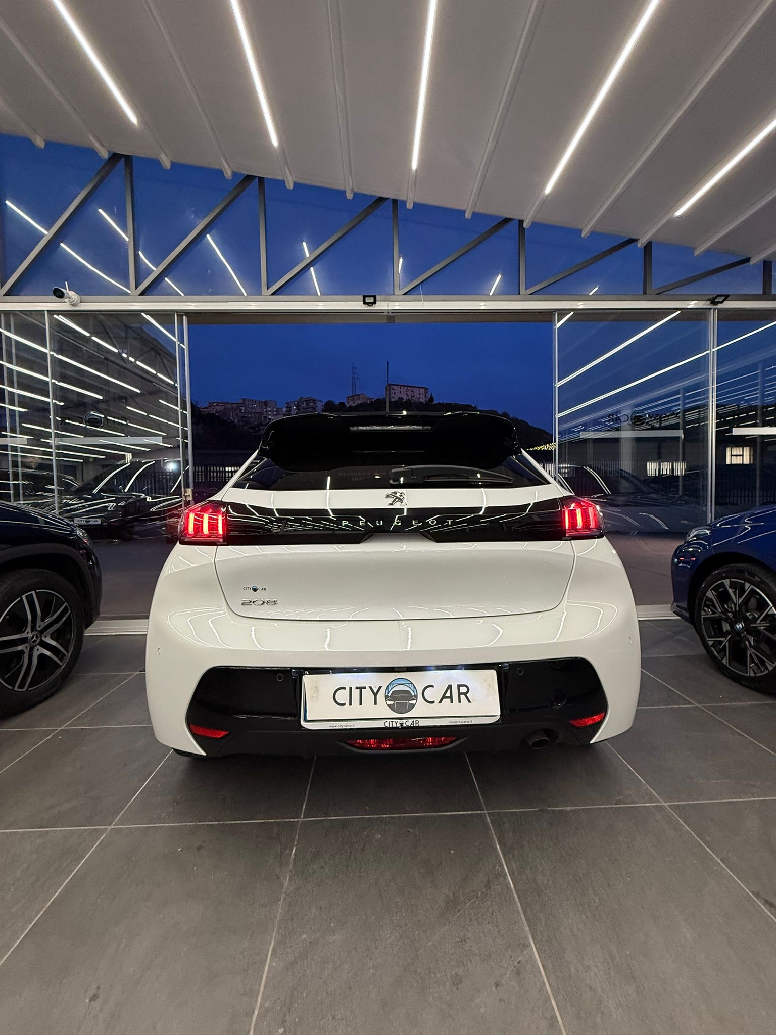 PEUGEOT 208 1.2 PURETECH EAT8 “ALLURE” 101 CV