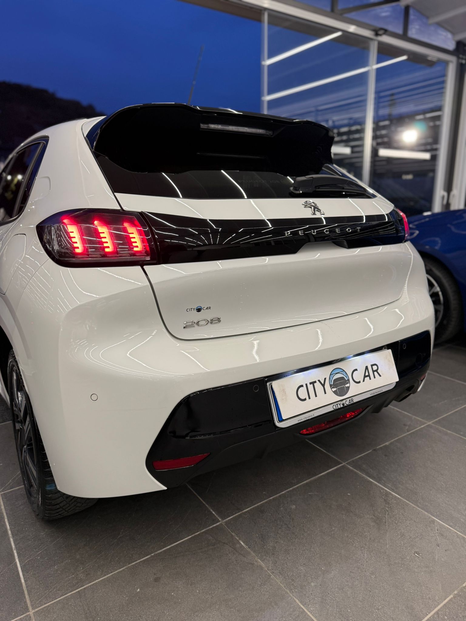 PEUGEOT 208 1.2 PURETECH EAT8 “ALLURE” 101 CV