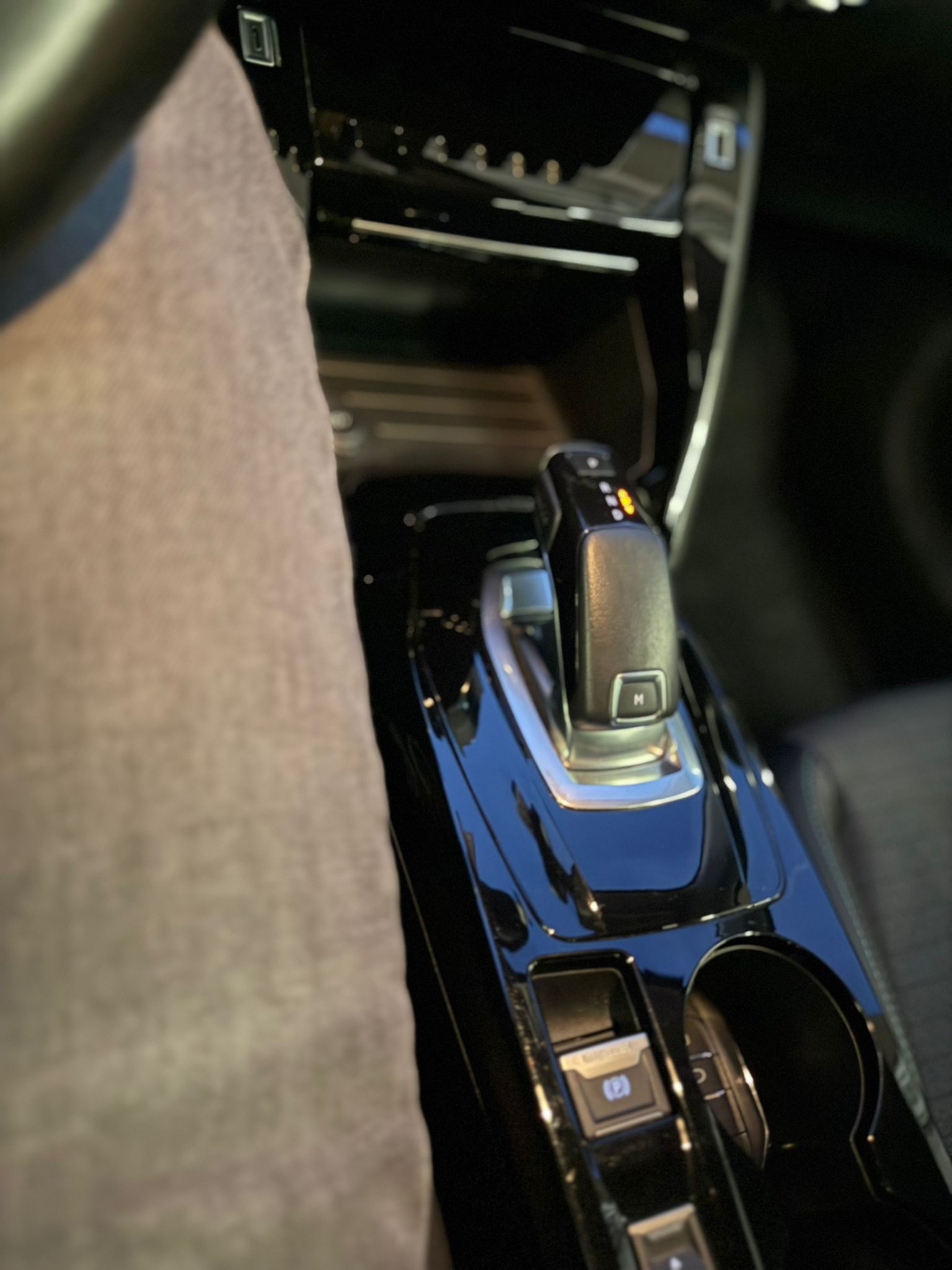 PEUGEOT 208 1.2 PURETECH EAT8 “ALLURE” 101 CV