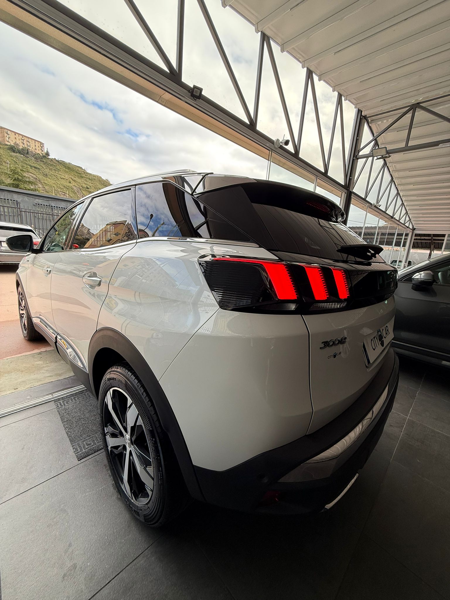 PEUGEOT 3008 1.5 BlueHDi EAT6 “GT LINE” 120 CV