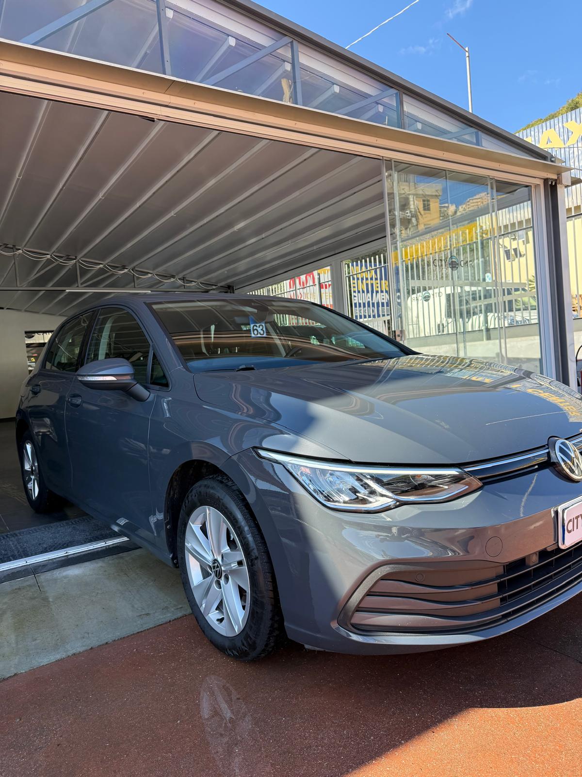 VOLKSWAGEN GOLF 1.5 eTSI DSG “LIFE” 150 CV
