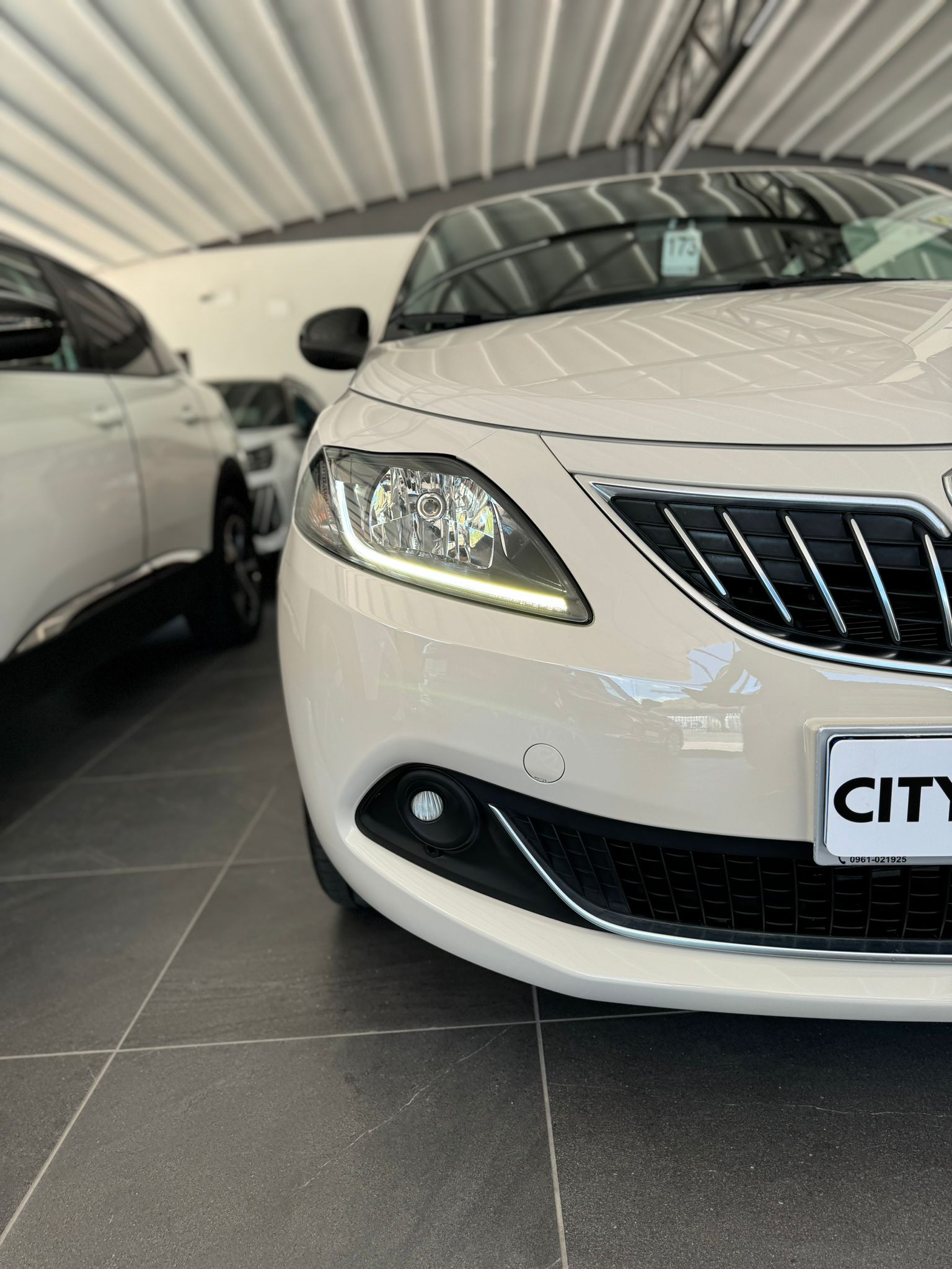 LANCIA Y 1.0 HYBRID “GOLD” 69 CV