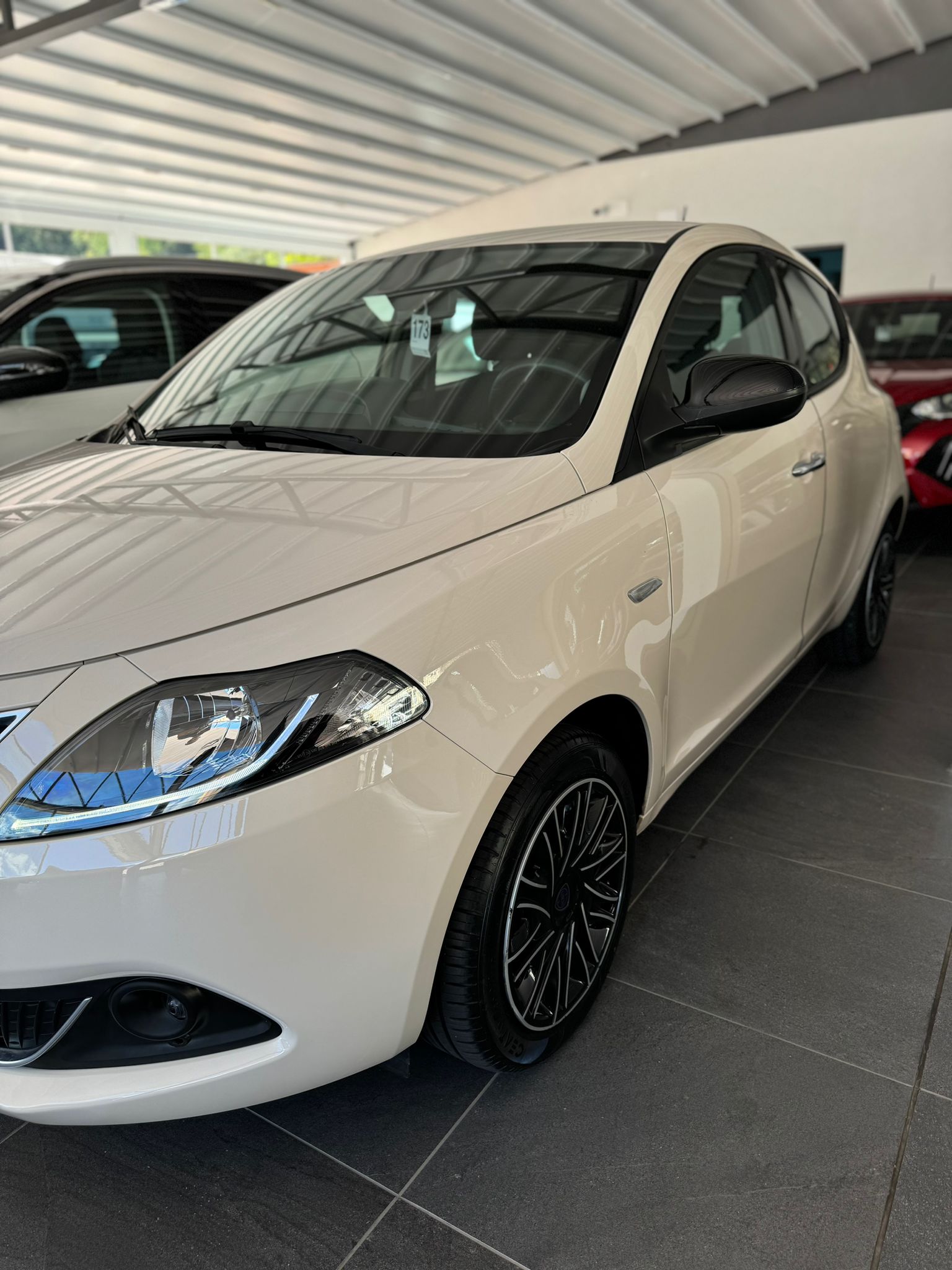 LANCIA Y 1.0 HYBRID “GOLD” 69 CV