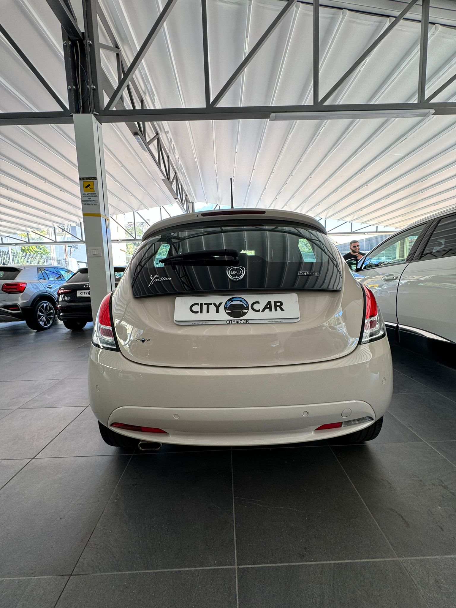 LANCIA Y 1.0 HYBRID “GOLD” 69 CV