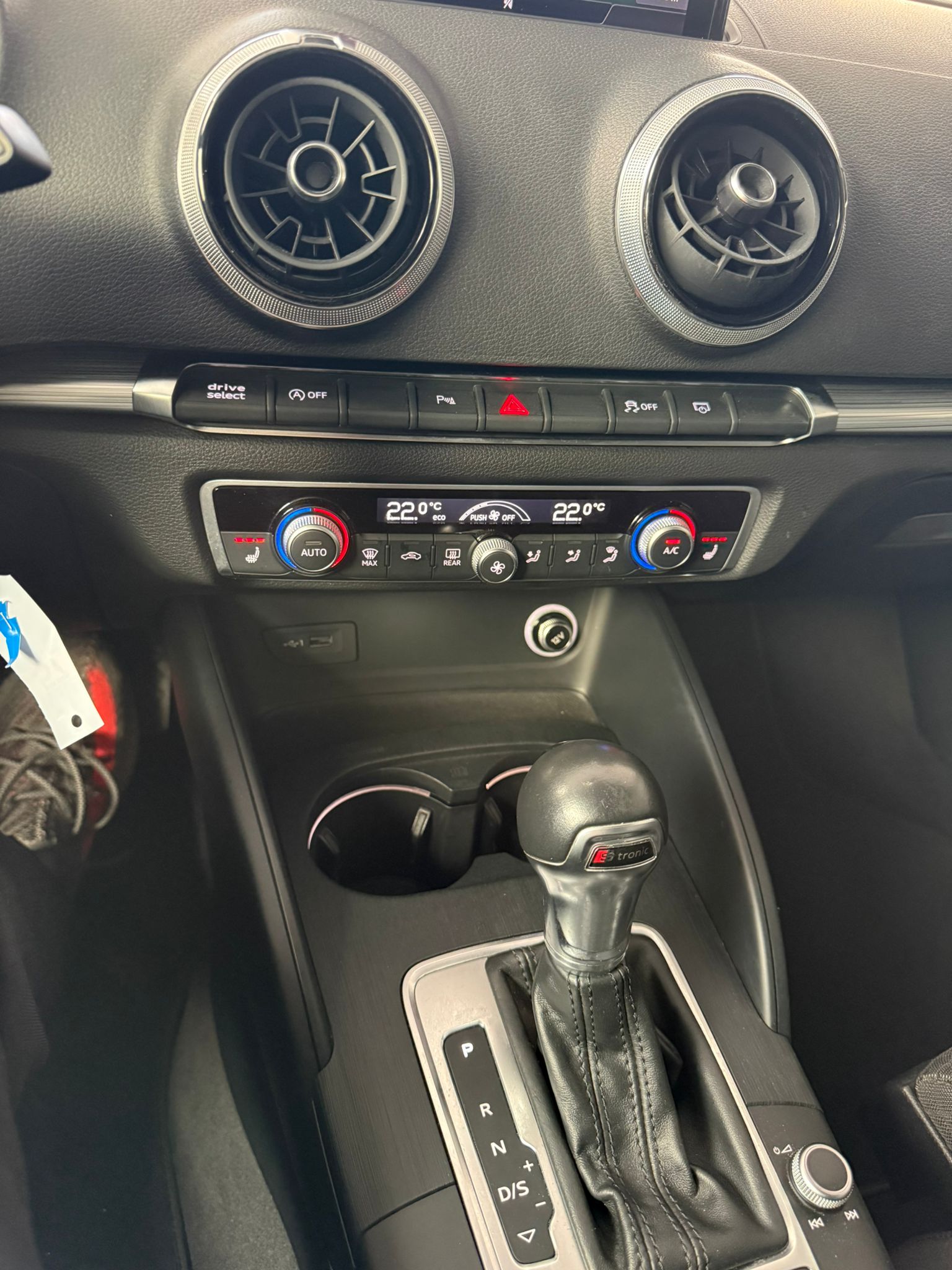 AUDI A3 30 TDI S-TRONIC “BUSINESS ADVANCED” 116 CV