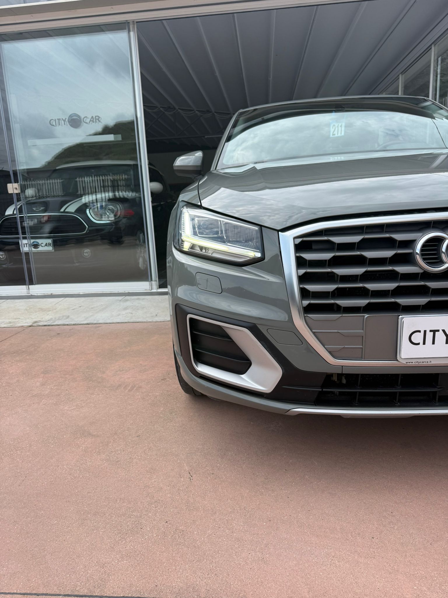 AUDI Q2 35 TDI “IDENTITY BLACK” 150 CV