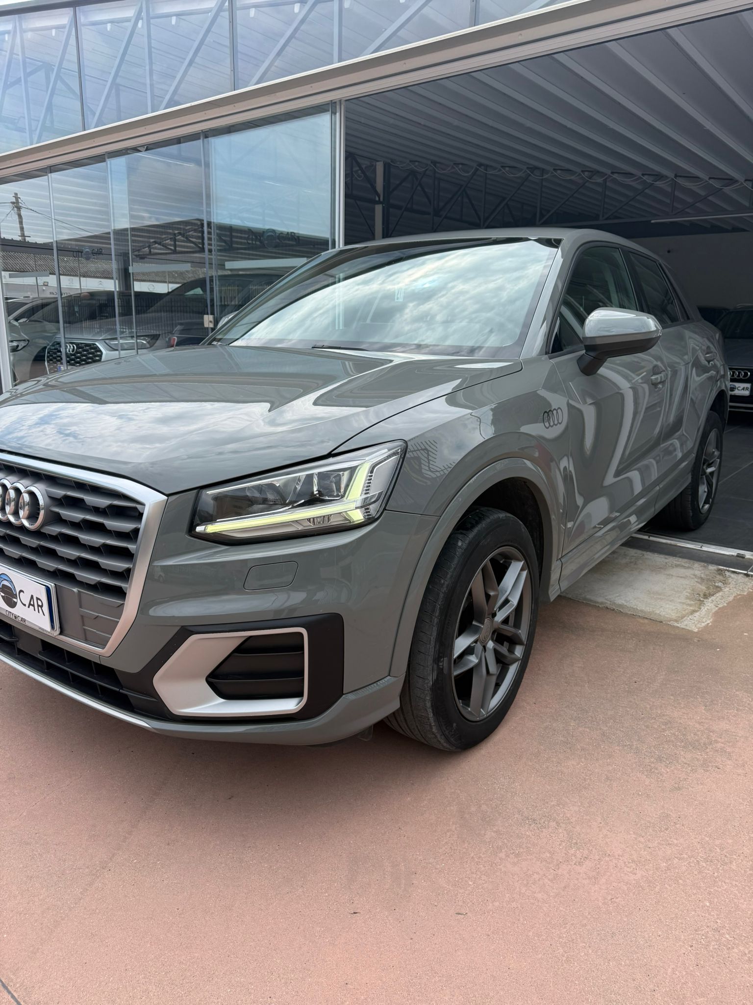 AUDI Q2 35 TDI “IDENTITY BLACK” 150 CV