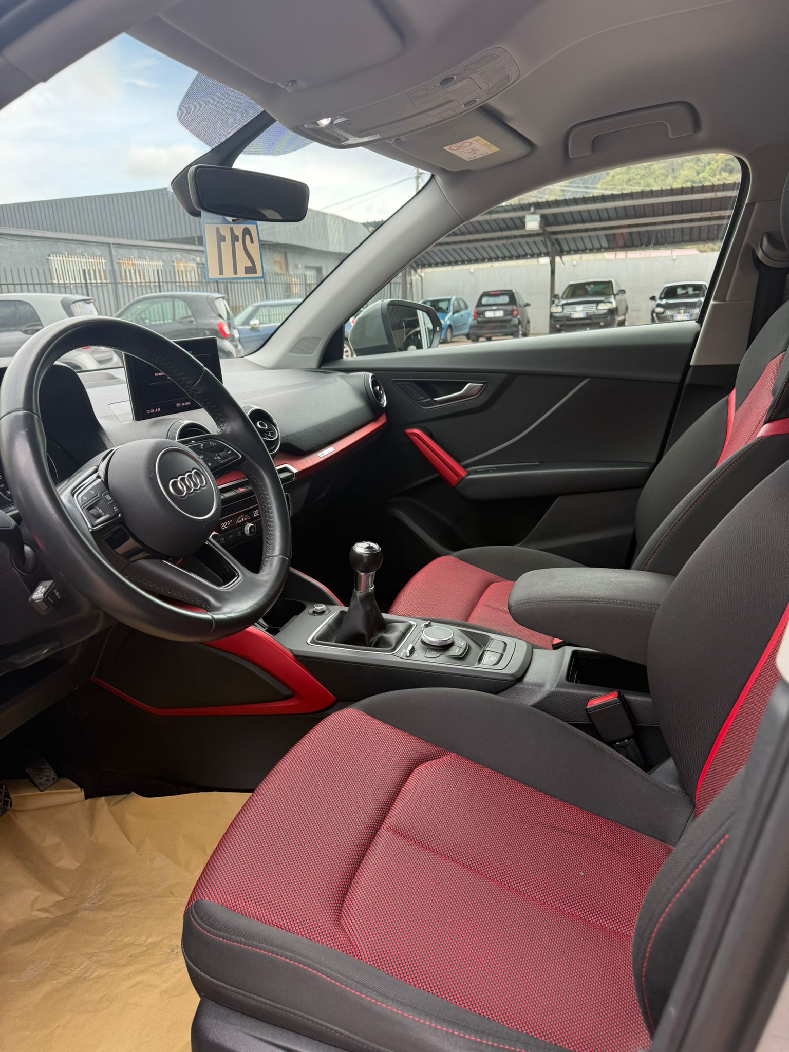 AUDI Q2 35 TDI “IDENTITY BLACK” 150 CV