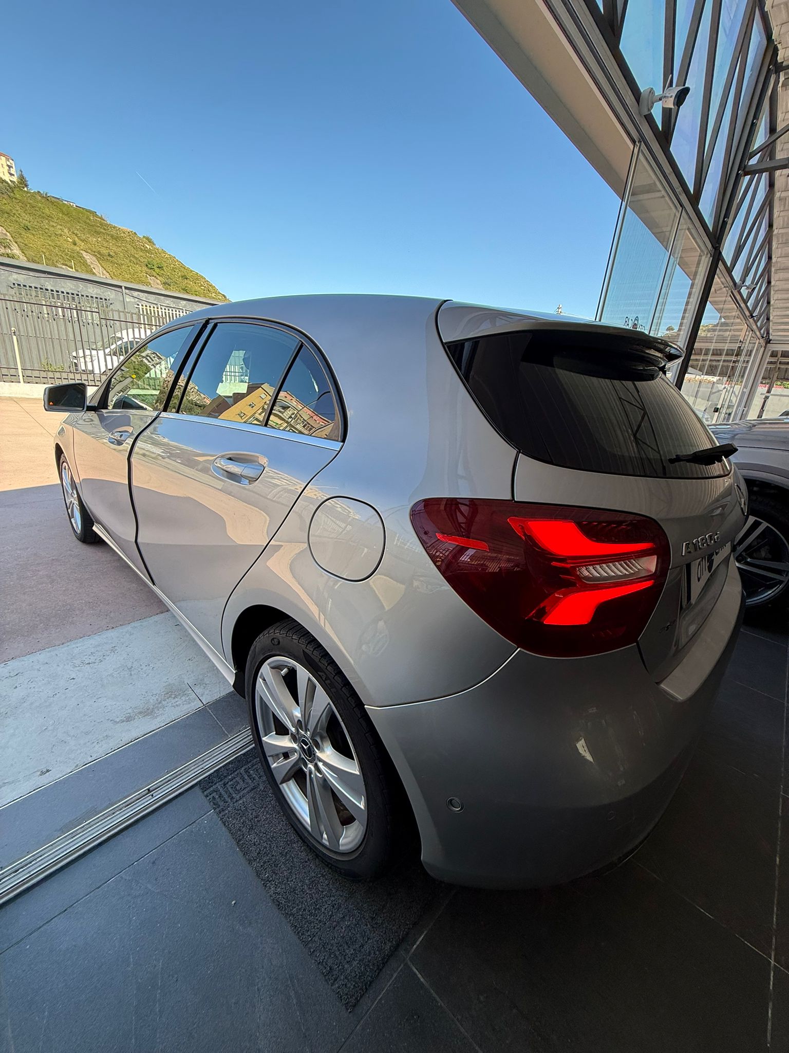 MERCEDES-BENZ A180d AUTOMATIC “SPORT” 109 CV