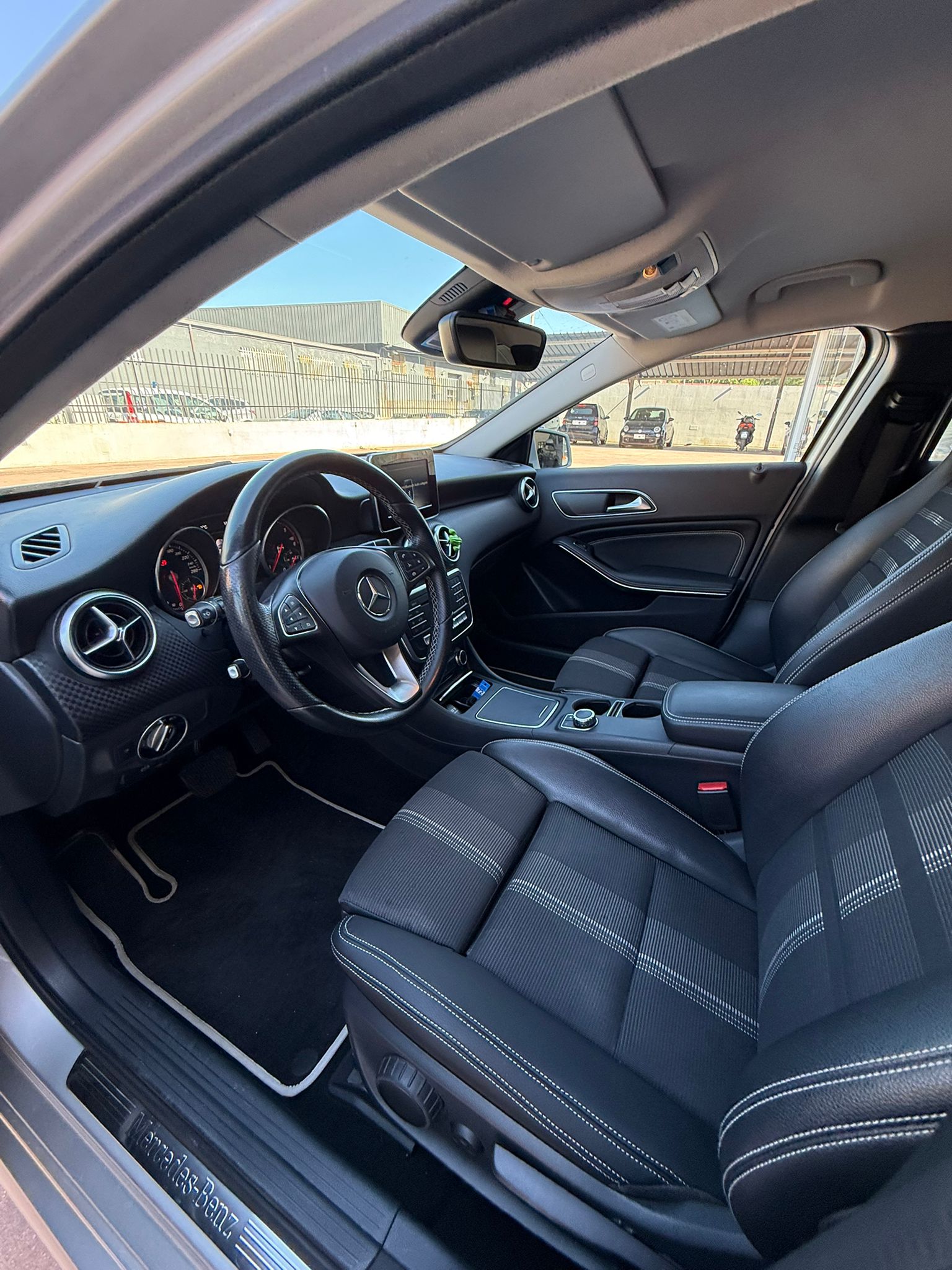 MERCEDES-BENZ A180d AUTOMATIC “SPORT” 109 CV