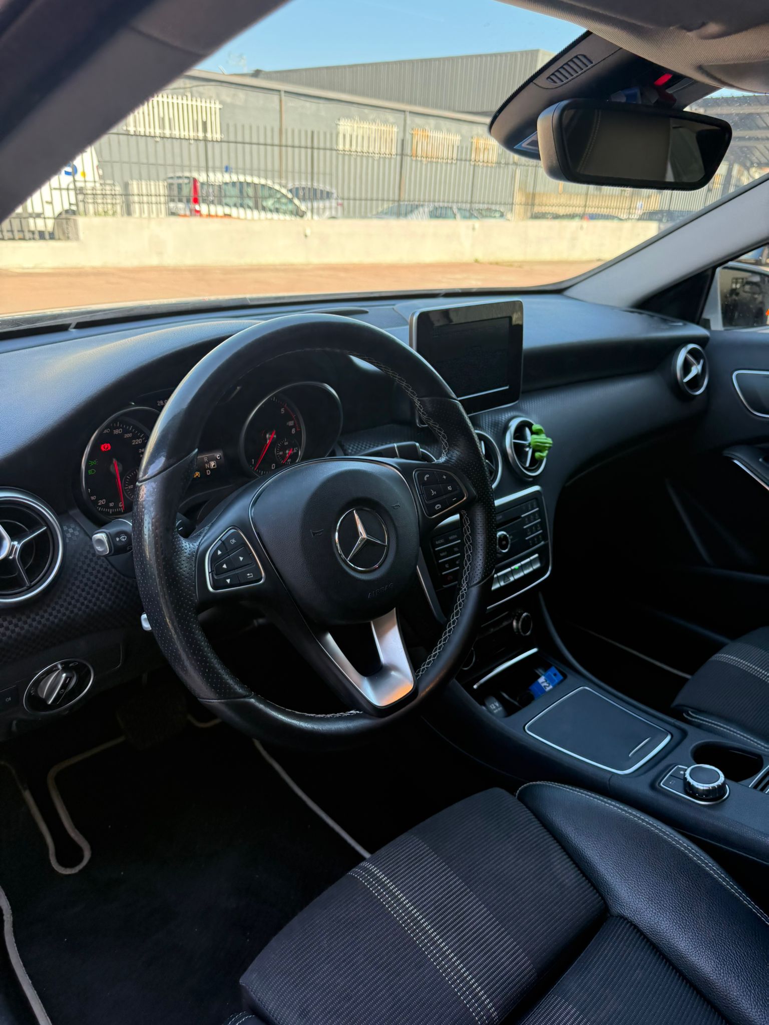 MERCEDES-BENZ A180d AUTOMATIC “SPORT” 109 CV