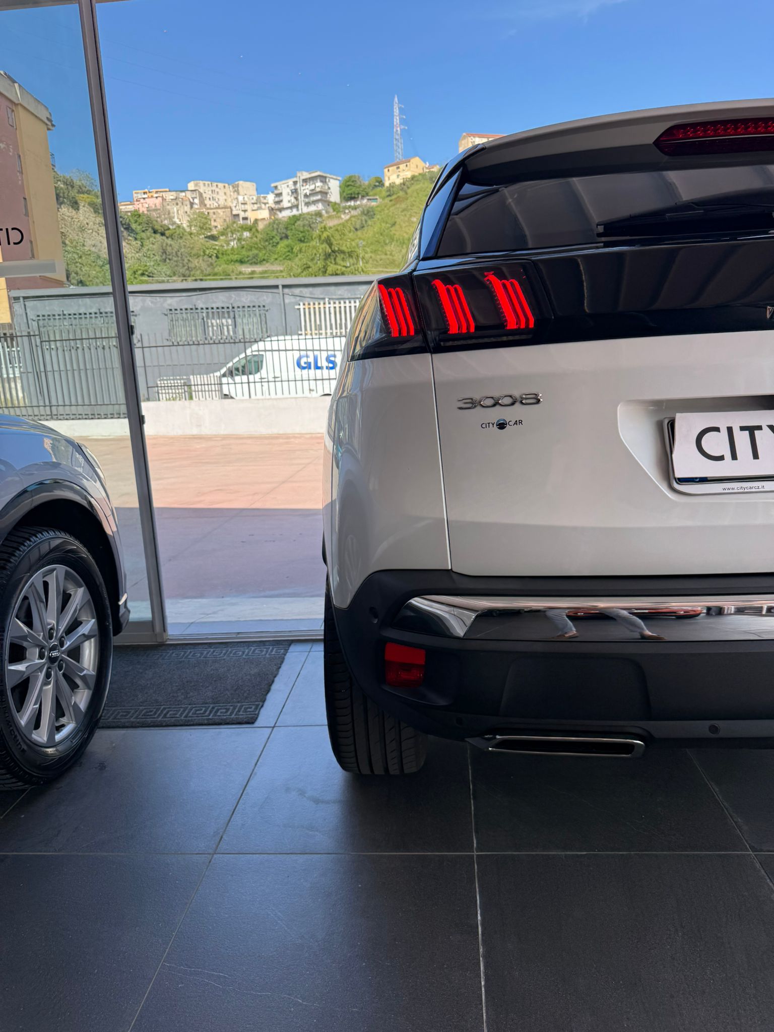 PEUGEOT 3008 1.5 BlueHDi EAT8 “ALLURE” 131 CV