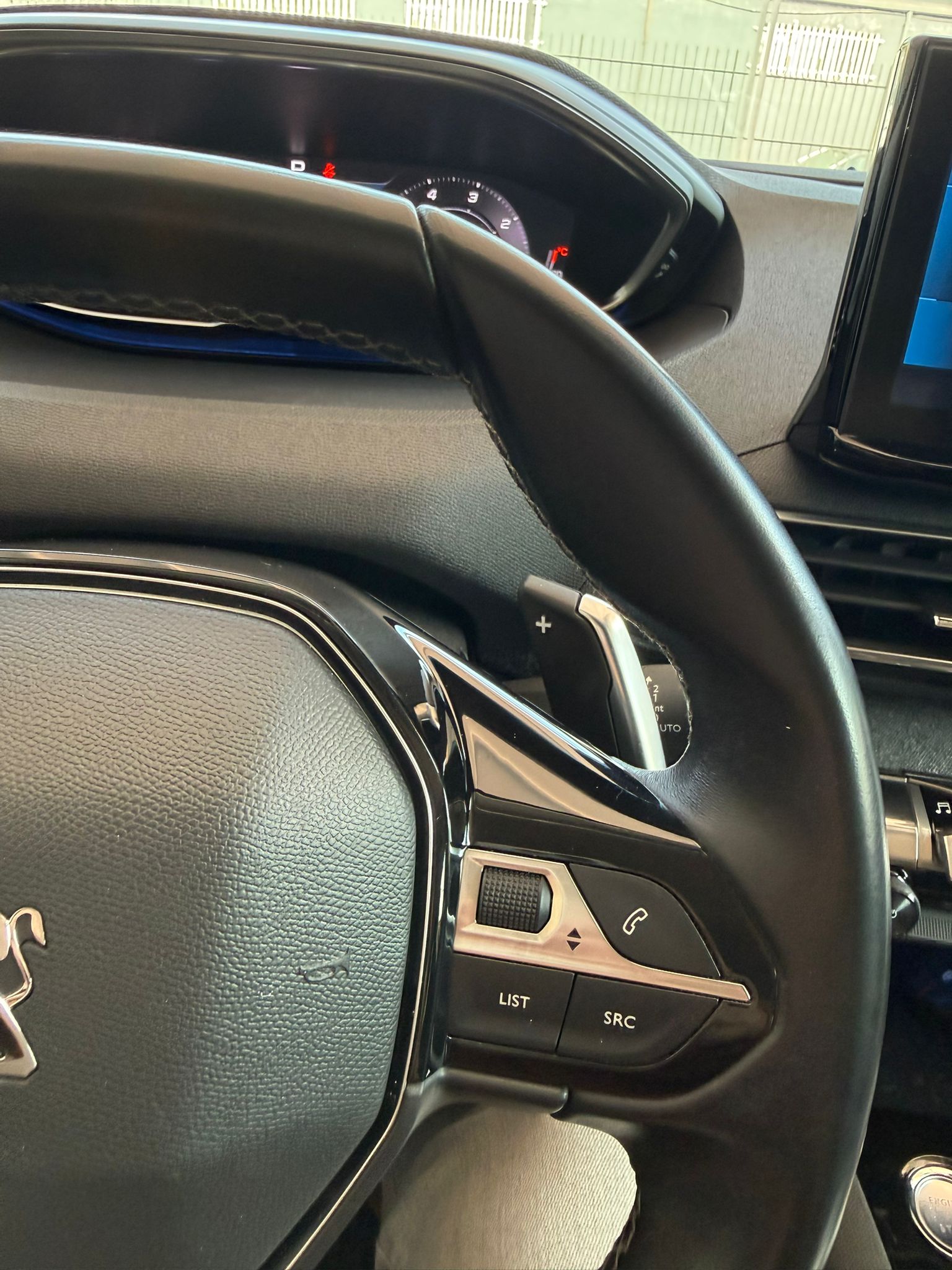 PEUGEOT 3008 1.5 BlueHDi EAT8 “ALLURE” 131 CV