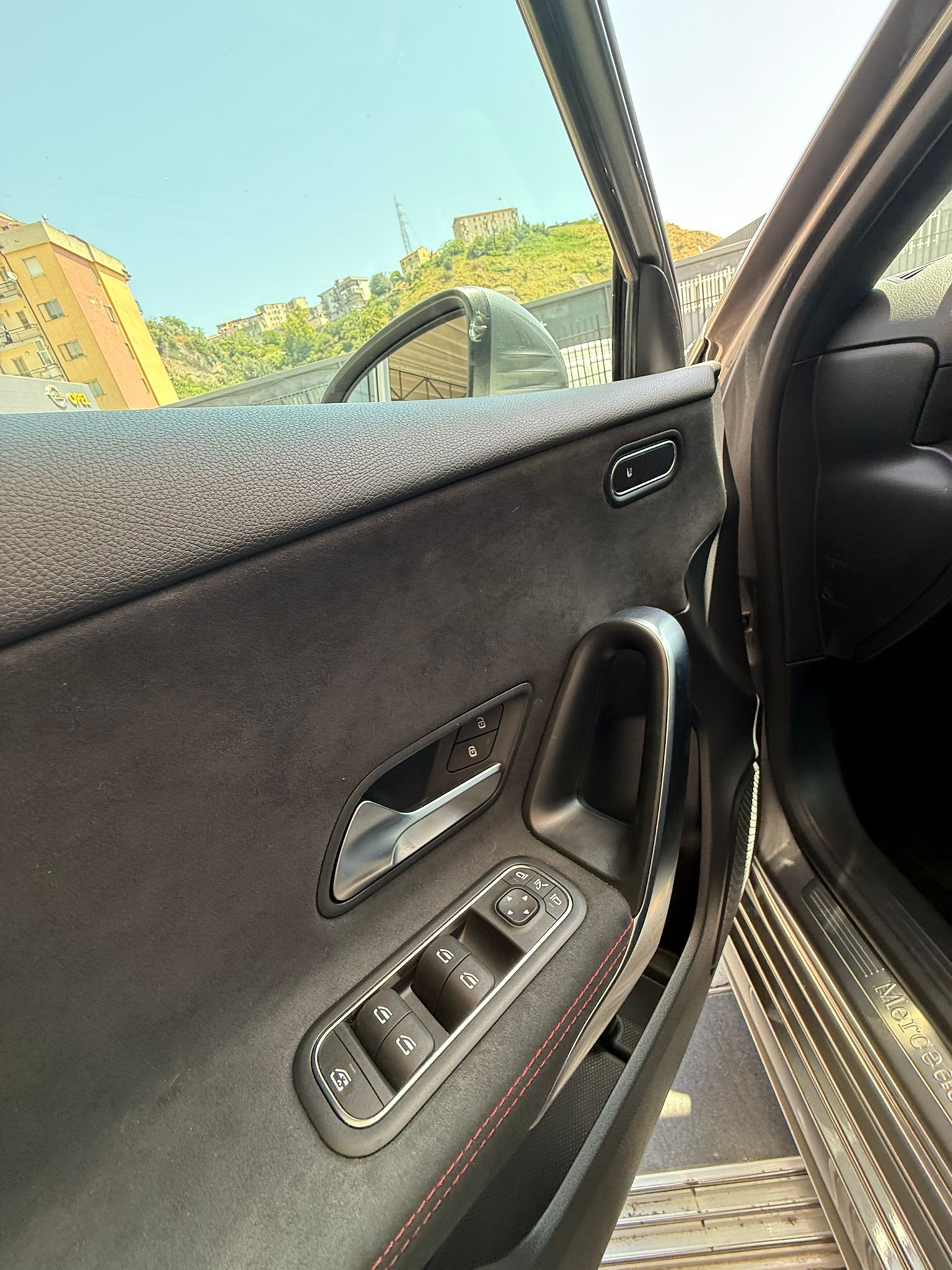 MERCEDES-BENZ A180d AUTOMATIC “PREMIUM PLUS” 116 CV