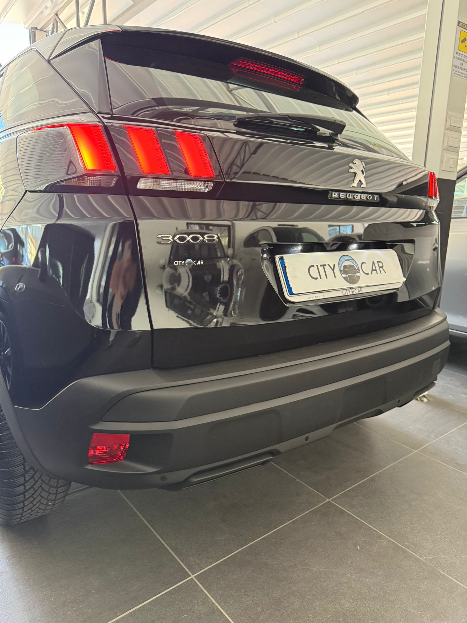 PEUGEOT 3008 1.5 BlueHDi EAT8 “ALLURE” 131 CV