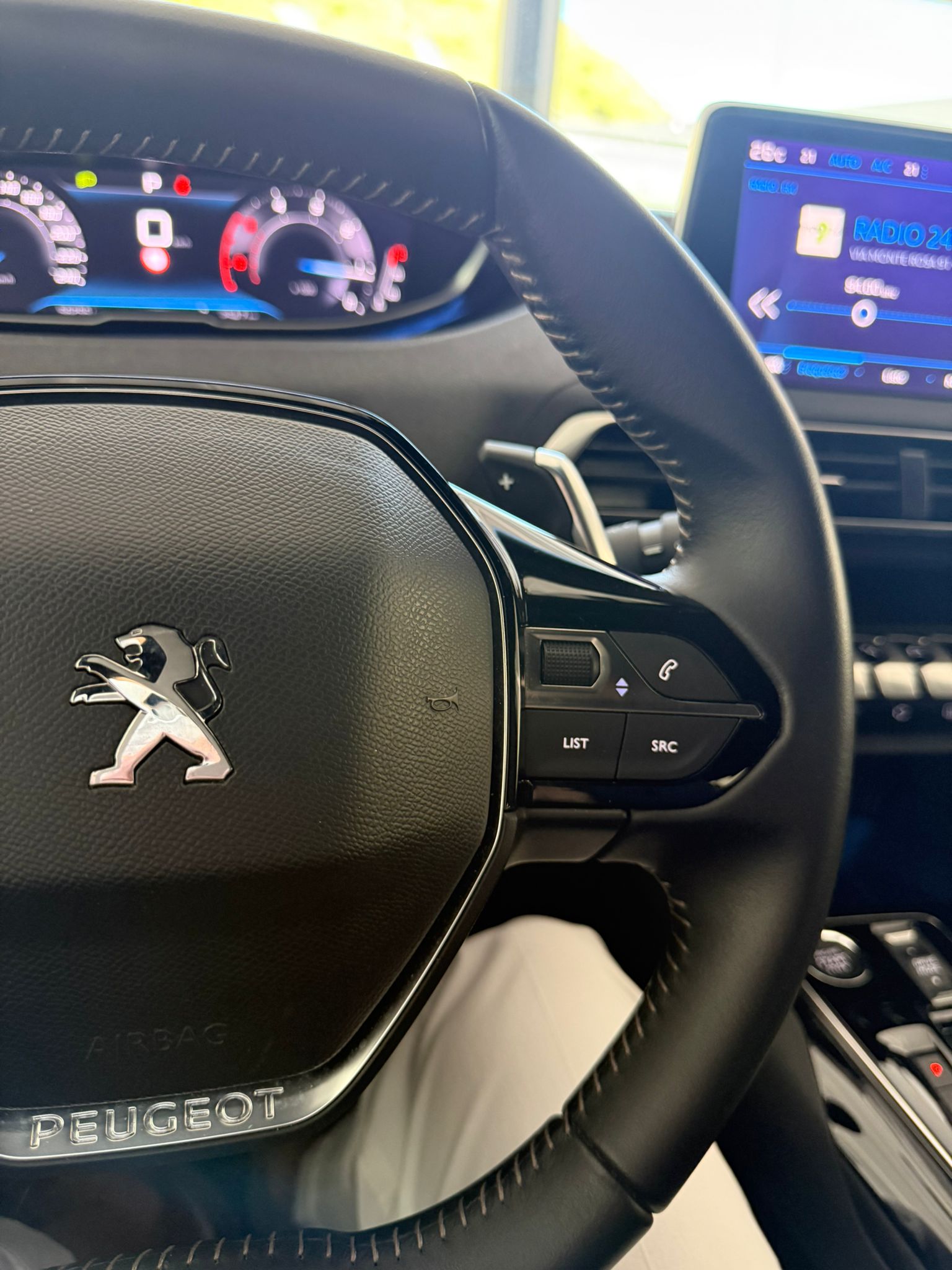 PEUGEOT 3008 1.5 BlueHDi EAT8 “ALLURE” 131 CV
