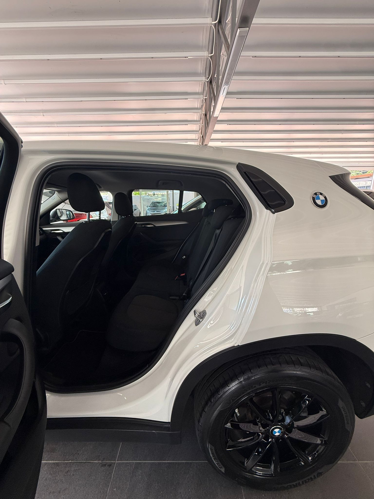 BMW X2 18d “X-LINE” 150 CV