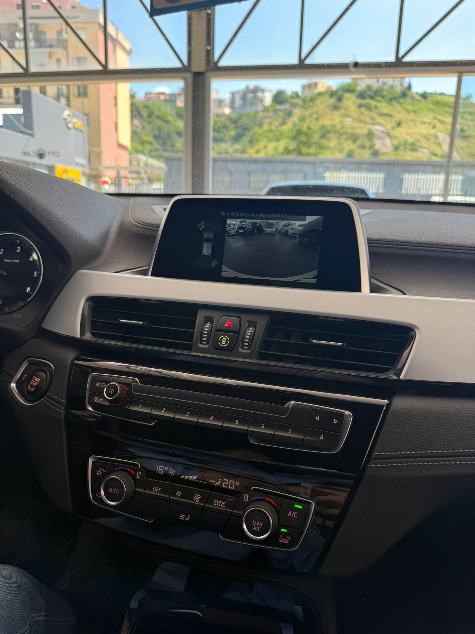 BMW X2 18d “X-LINE” 150 CV