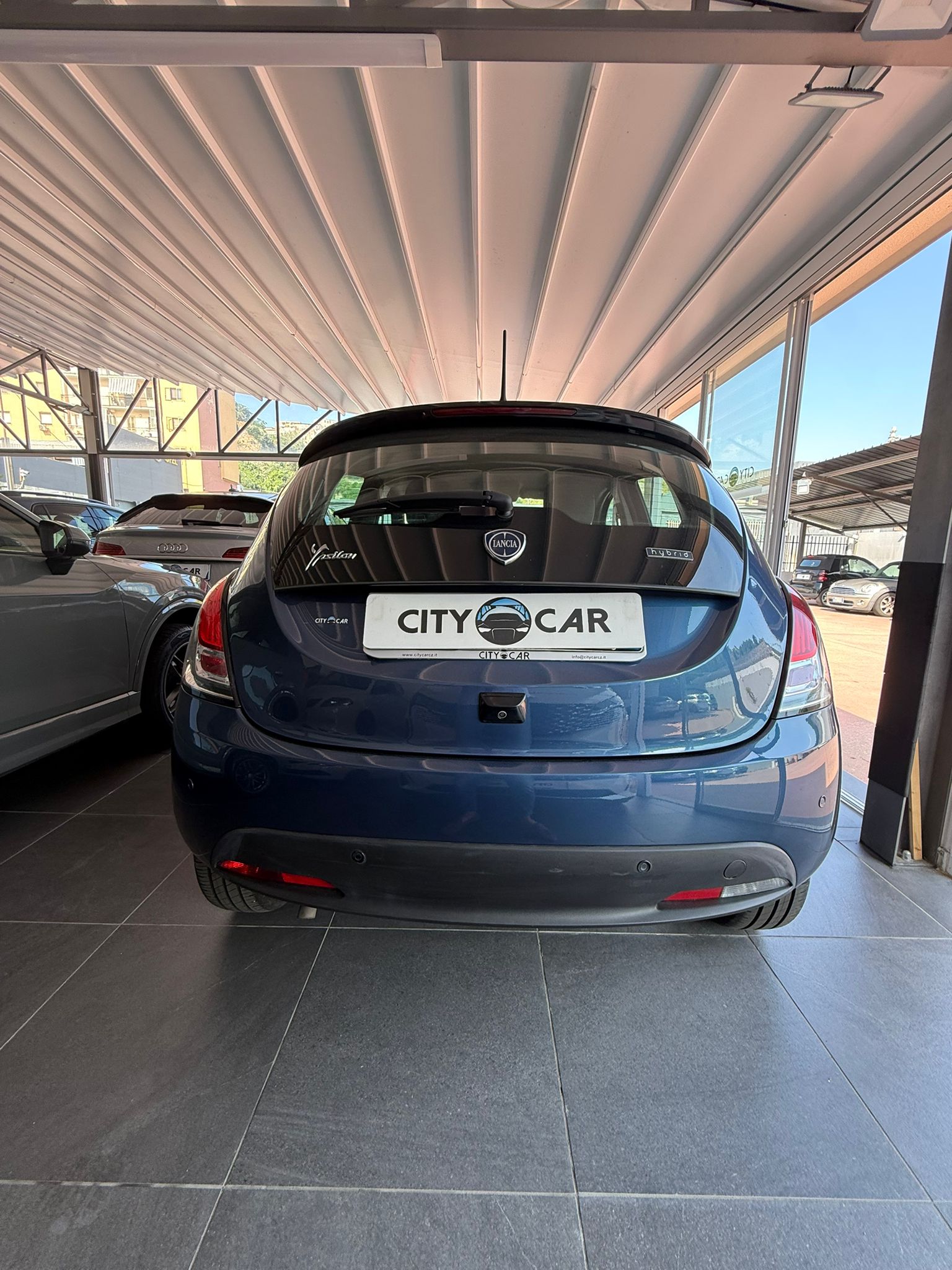 LANCIA Y 1.0 HYBRID “GOLD” 69 CV