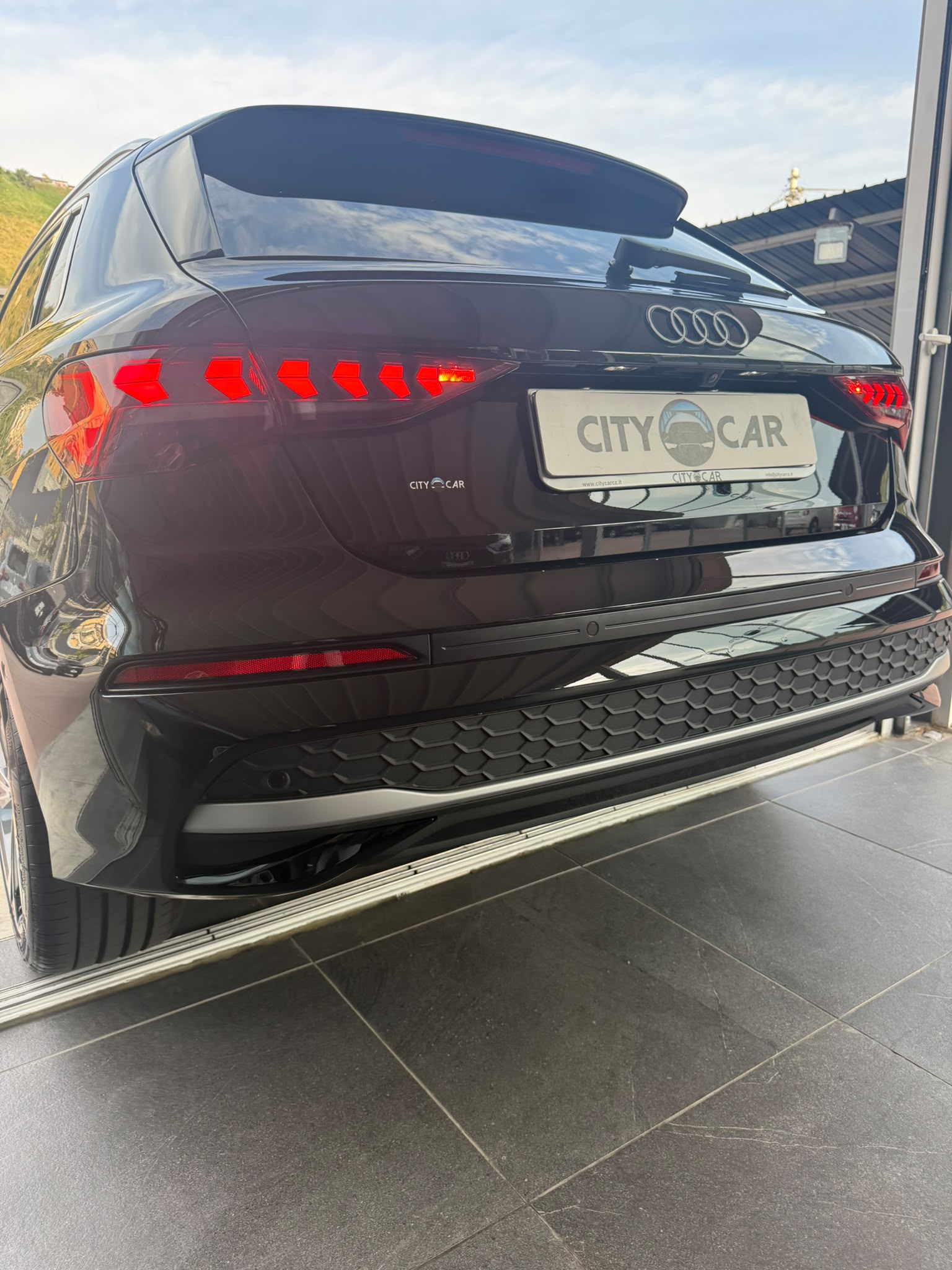 AUDI A3 35 TDI S-TRONIC “BUSINESS ADVANCED” 150 CV