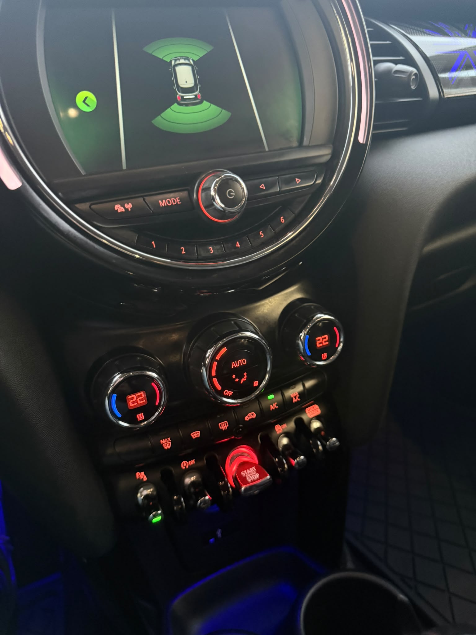 MINI COOPER D 1.5 “HYPE” 116 CV
